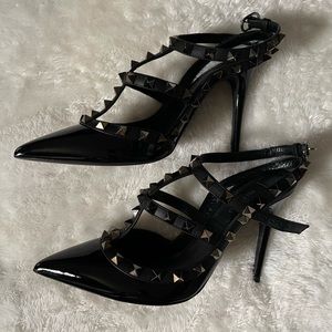 Valentino Garavani Rockstud heels